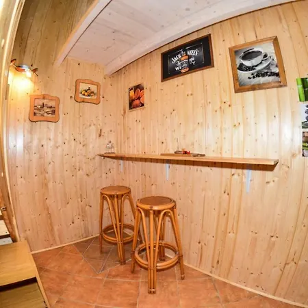 Malom Apartman 2 *